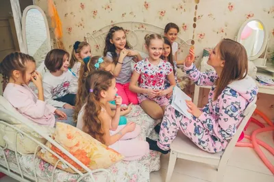 ▷ Как организовать пижамную вечеринку для детей: сценарий, идеи игр и  конкурсов