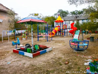 10 идей оформление площадки детского сада своими руками. Фото | Игровая  площадка из шин, Детский сад, Детская