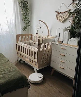 Купить кроватку для новорожденных с откидным бортиком