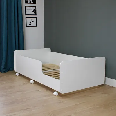 Детская кроватка Милки с одним низким бортиком — KUBIMEBEL - магазин мебели  для вашего дома. Мебель на заказ