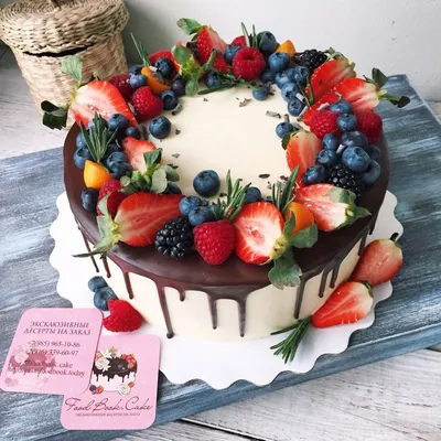 Торт с ягодами и фруктами 15041618 стоимостью 6 250 рублей - торты на заказ  ПРЕМИУМ-класса от КП «Алтуфьево»