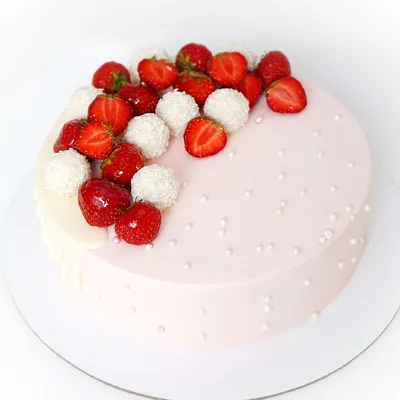 Карамельный торт с ягодами, орехами и кремчизом - Торты на заказ Киев,  Кондитерская с многолетним опытом Cupcake