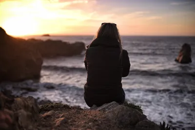 Картинки девушка на фоне моря (69 фото) » Картинки и статусы про окружающий  мир вокруг