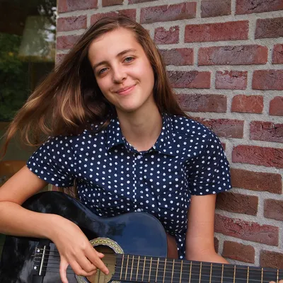 Девушка с гитарой | Идеи для фото, Фотосессия, Фотографии