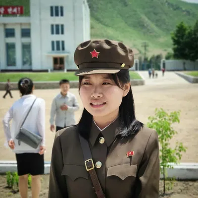 Как живут девушки из Северной Кореи