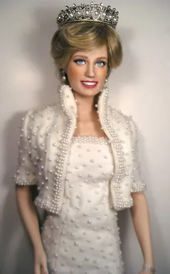 princess charlotte of cambridge doll | 214 best images about Barbie  Princesa Diana de Gales on ... | Princesa diana, Coleções