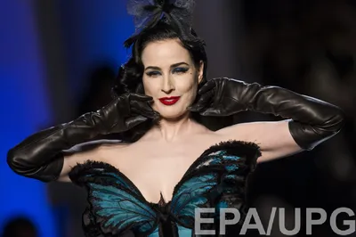 Дита фон Тиз в прозрачном платье стала звездой показа Jean Paul Gaultier