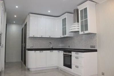 Кухня в П 44 (42 фото), размер кухонной комнаты дома данной серии,  планировка однушки, дизайн своими руками: инструкция,… | Дизайн, Интерьер  кухни, Кухня в квартире