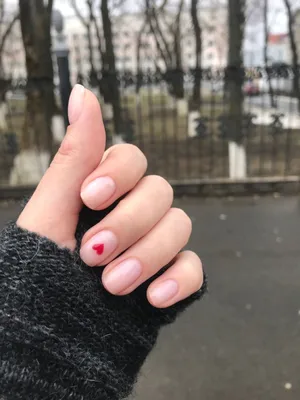 Маникюр на короткие ногти 2023: лучшие идеи дизайна ногтей — BurdaStyle.ru