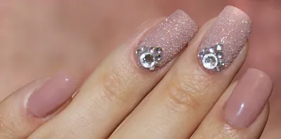 Идеальная парочка для модного маникюра в холодный сезон — Naildress  «Вязаный маникюр» и «Бархатный песок» 😍 Хитовая иде… | Heart nail designs,  Sweater nails, Nails