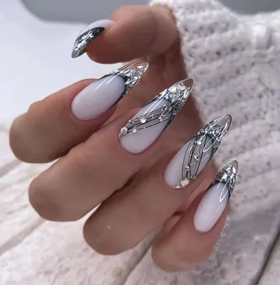 Красный маникюр: тренды 2021 года с фото в статье от интернет-магазина New  Style Nails