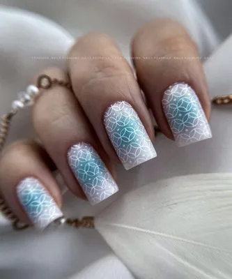 маникюр геометрия | Minimal nails art, Round nails, Minimal nails