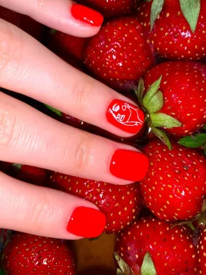 Голосуем клубника🍓 или вишня🍒? | Красивые ногти. Маникюр. DivaNail |  ВКонтакте