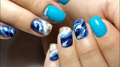 Черепаха на ногтях - маникюр на море