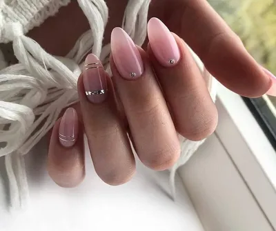 MelleStudio - Нюдовый маникюр на короткие ногти 💅 Дизайн... | Facebook