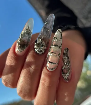 Дизайн ногтей | длинные ногти | серебро на ногтях | Длинные ногти, Дизайн  ногтей, Серебро