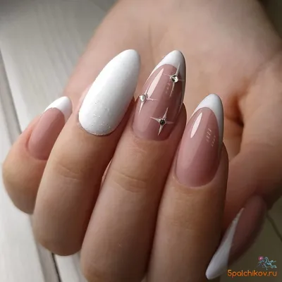 Белые ногти с дизайном звезды | Ногти, Маникюр, Белые ногти
