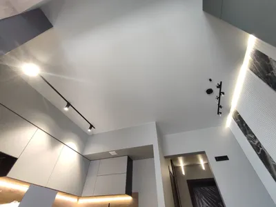 Как расположить светильники на натяжном потолке? | 36 вариантов схем для  вас!