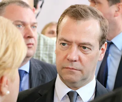 Дмитрий Медведев ушёл в отставку из-за несогласия с путинским вариантом  реформы Конституции