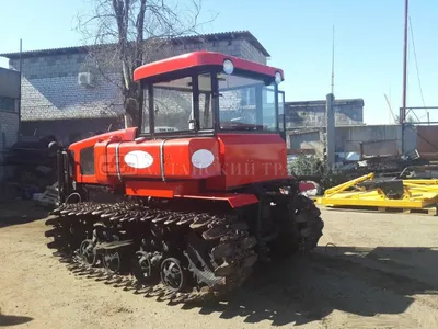 Предприятие продаст трактор ДТ75: 3 000 $ - Трактор сельскохозяйственный  Винница на Olx
