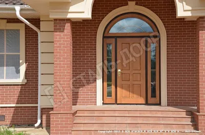 Какую входную дверь лучше поставить в частный дом с улицы с тамбуром?