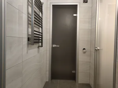 Как выбрать дверь в ванную комнату