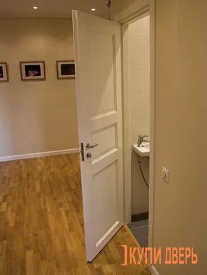Откатная дверь для ванной комнаты. Фото с проекта.
