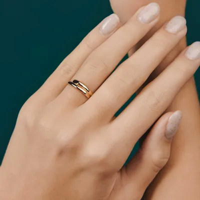 Золотое кольцо SOKOLOV 018573 с фианитом: Золото 585° пробы — купить в  ювелирном интернет-магазине Diamant