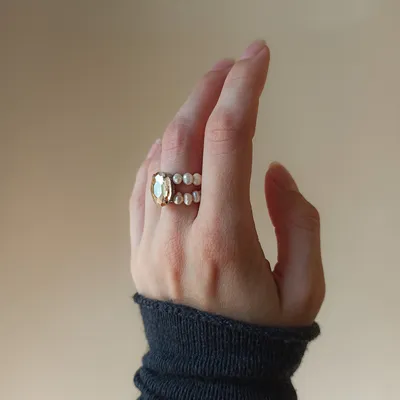 Можно ли носить обручальное и помолвочное кольцо на одном пальце