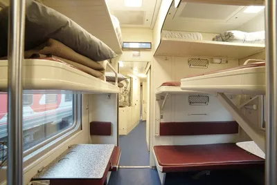 Как выглядит двухэтажный поезд Москва–Адлер изнутри