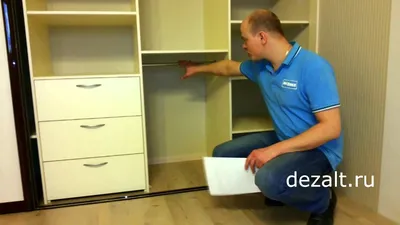 Шкаф-купе делит комнату на две зоны - YouTube
