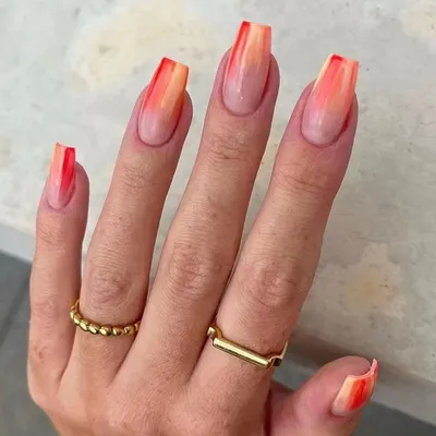 Nails5.com.ua on Instagram: “Матовые двухцветные ногти – великолепная идея  осеннего маникюра. Для базового покрыти… | Nail colors, Popular nails,  Almond shape nails