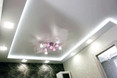 Матовый двухуровневый натяжной потолок с подсветкой,скрытым карнизом,  встроенными светильниками и люстрой ⋆ Проекты Potolki5.by