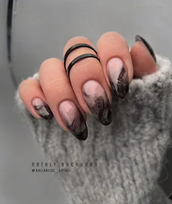 nailartist_natali shared a photo on Instagram: “Дым на ногтях🖤 Вопрос к  ученикам онлайн курса «Textures 2.0» Нужен МК?… | Pretty nails, Minimal  nails, Witch nails