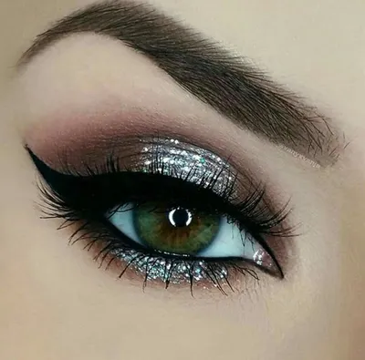 Aigerim_makeup_ST - Смоки айс (англ. «smoky eyes» — дословно «дымчатые глаза»)  – это техника макияжа, основной изюминкой которой является создание  ощущения того, что глаза окутаны обволакивающей дымкой или вуалью. Такой  эффект достигается