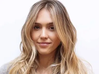 www.womens haircuts | Стрижка каскад | Jessica alba hair, Medium hair  styles, Brown straight hair