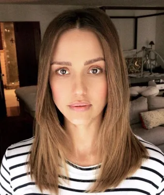 Jessica Alba | Hair highlights, Caramel hair, Brunette hair