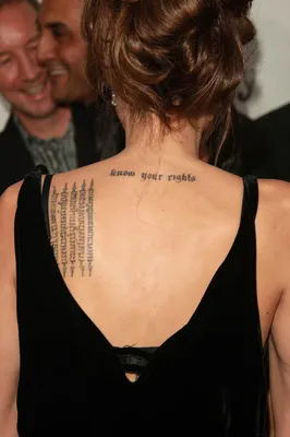 Мистические татуировки Анджелины Джоли не спасли от развода