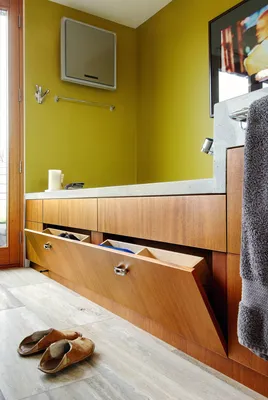 Экран под ванну и другие варианты: как и чем закрыть пространство под ванной  | Houzz Россия