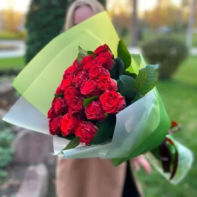 Букет 51 красных роз Эль Торо купить за 7 580 руб. с круглосуточной  доставкой | Мосцветторгком
