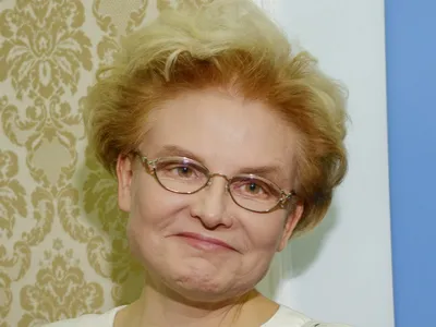59-летнего мужа Елены Малышевой сбил автобус - Вокруг ТВ.