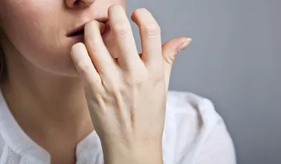 ☑️Как перестать грызть ногти | Онихофагия |Что будет если грызть ногти |  Вред глисты последствия ☑️ - YouTube