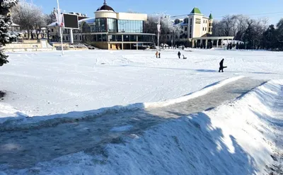 Восемь тысяч отдыхающих побывали в Ессентуках в конце прошлого года »  Городской Телеграфъ