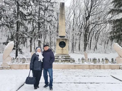 Что посмотреть в Кавказских Минеральных Водах зимой: пещера вечной  мерзлоты, заброшенный замок, дореволюционный спортзал, бесплатное джакузи  на горе и другие достопримечательности — Яндекс Путешествия