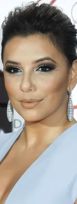 Eva Longoria | Celebrity makeup looks, Eva longoria, Celebrity makeup