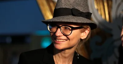 «Приподнимайте волосы»: Хромченко раскрыла секрет телеведущих, как  получаться красиво на фото и видео