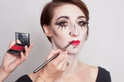 Фантазийный макияж (ФОТО) - Вдохновение для экспериментов с образом -  trendymode.ru