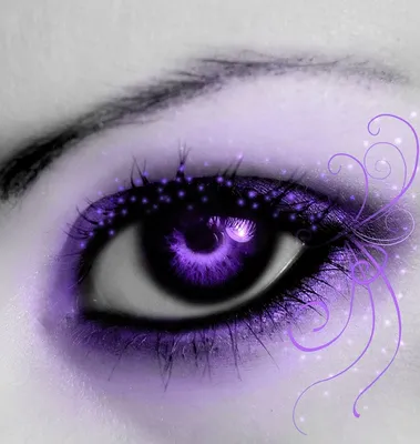 Фиолетовые глаза стоковое изображение. изображение насчитывающей  привлекательностей - 56309849