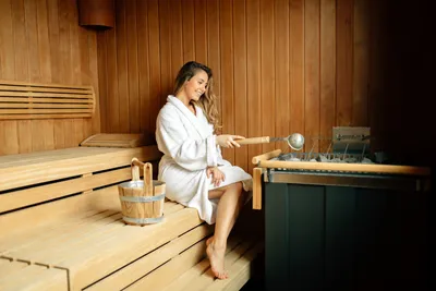 Финская сауна | что это, особенности, польза и противопоказания, правила  посещения бани