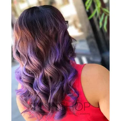 Фиолетовые пряди на темных волосах фото фото